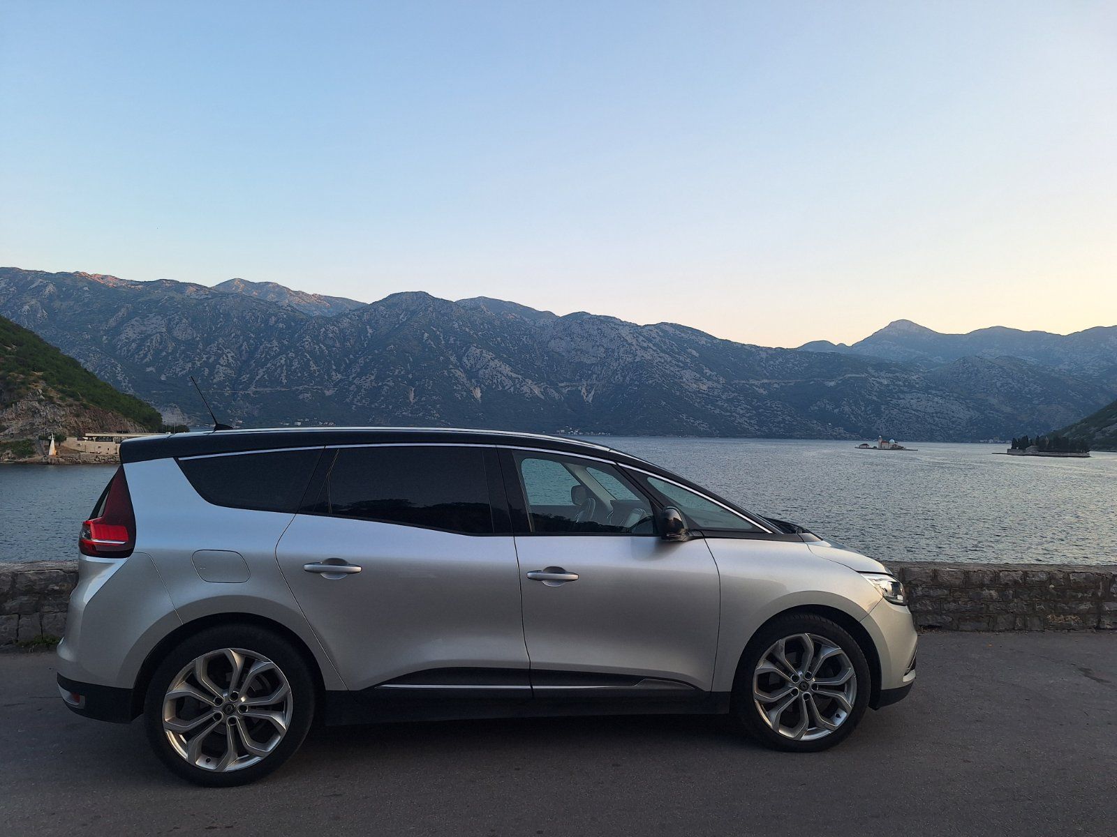 Elips silver Renault on the Bay of Kotor