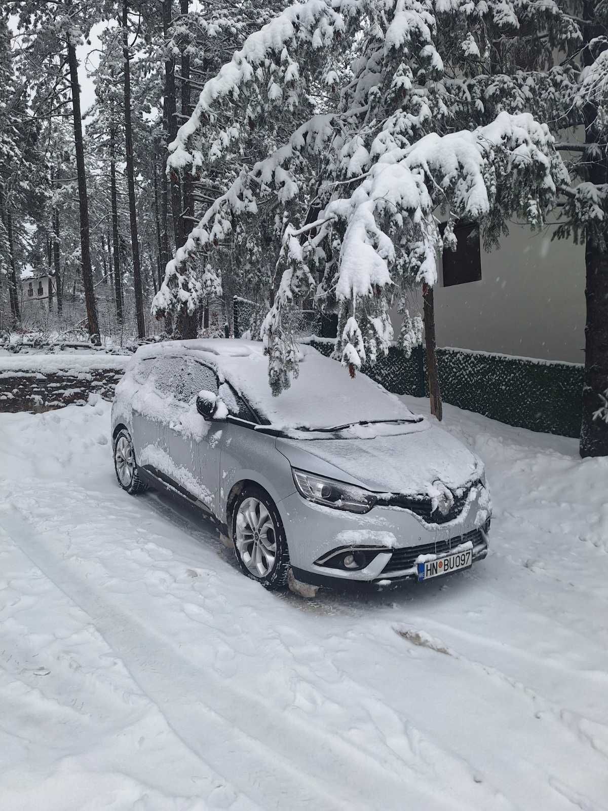 Elips car in winter